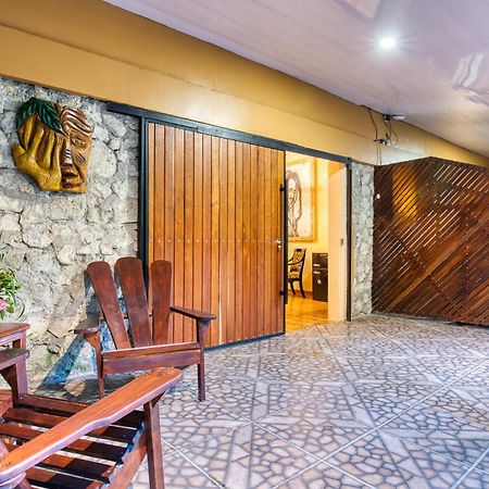 Atlantida Lodge Cahuita Eksteriør bilde
