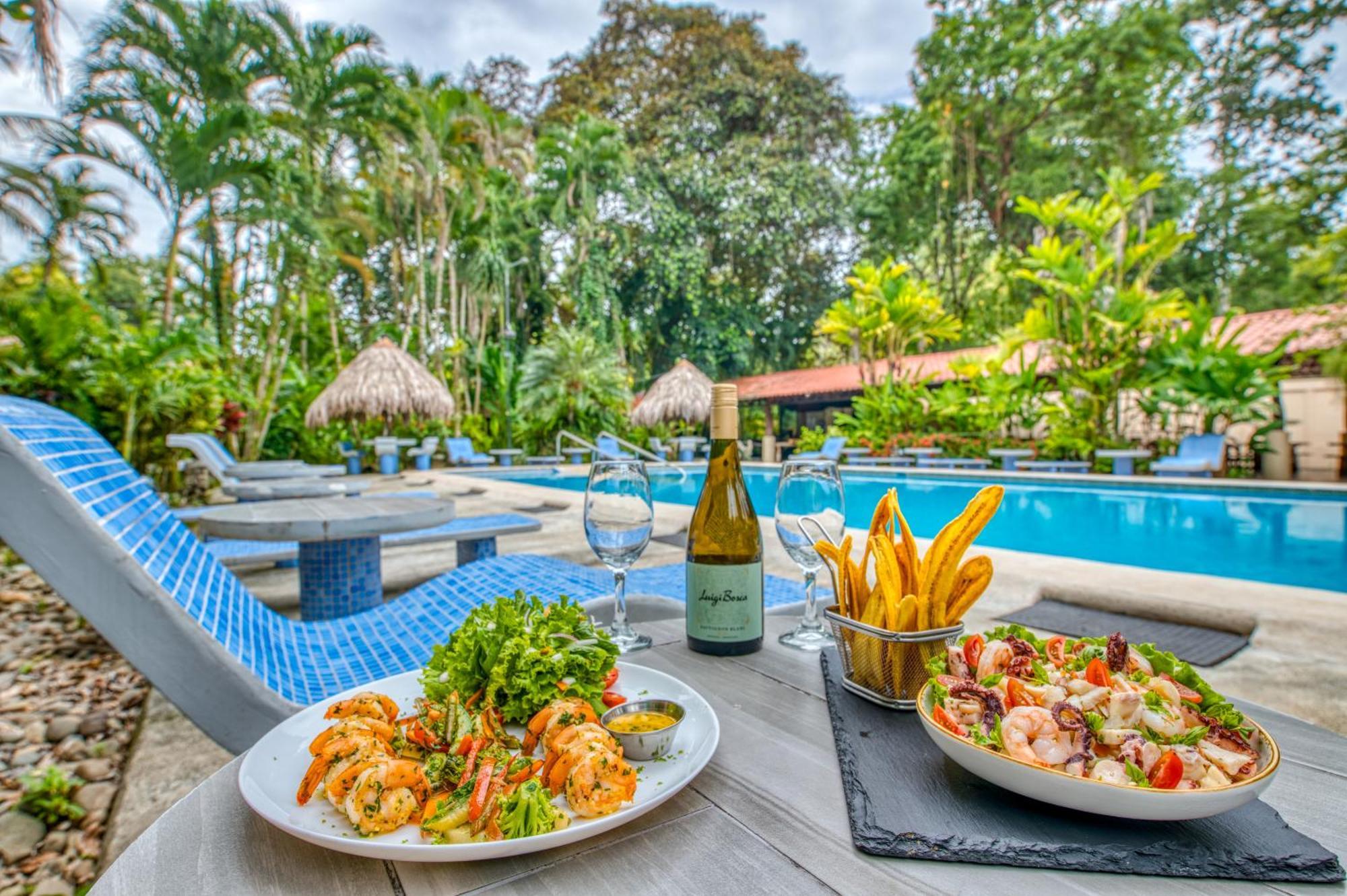 Atlantida Lodge Cahuita Eksteriør bilde