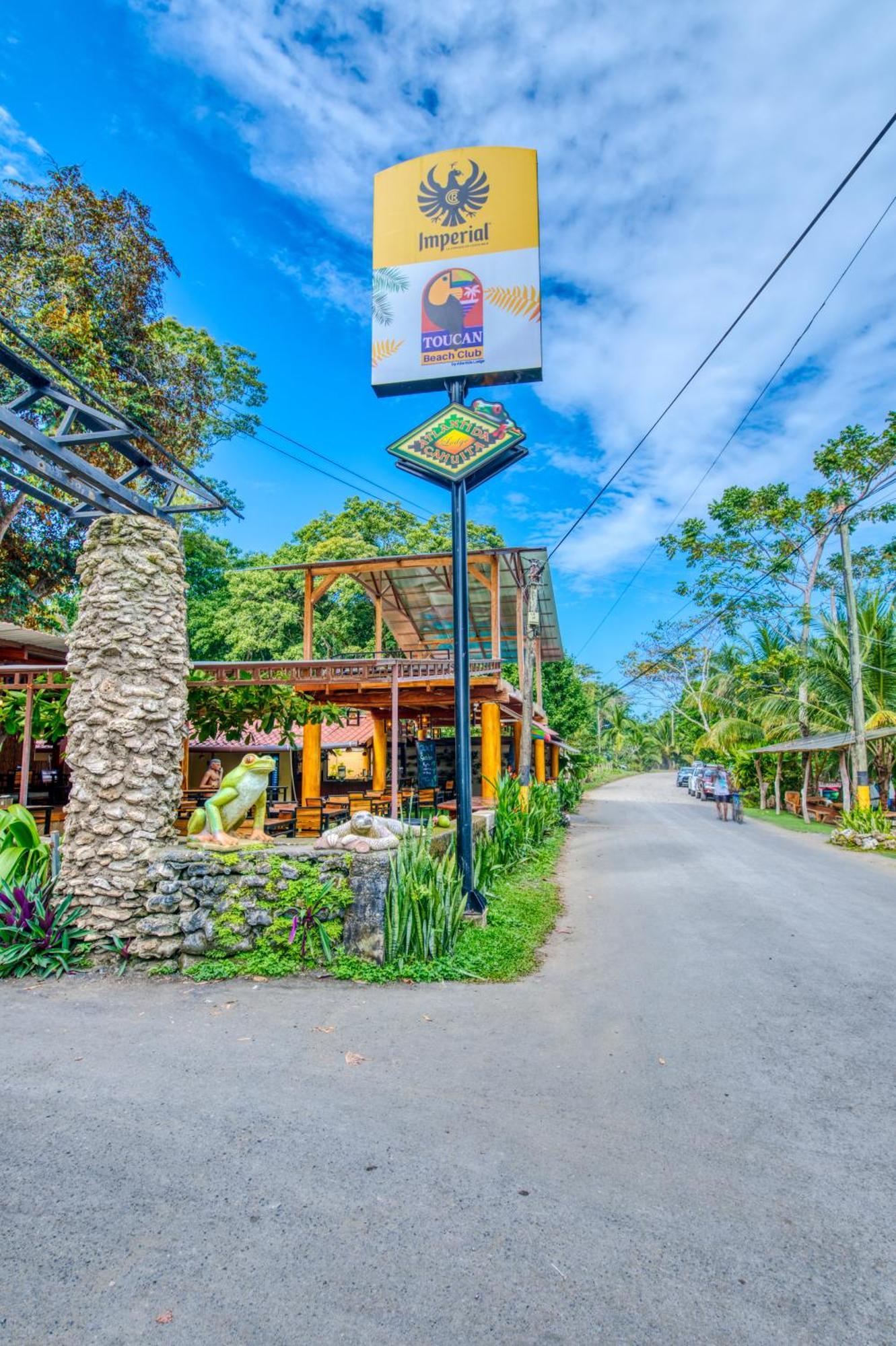 Atlantida Lodge Cahuita Eksteriør bilde