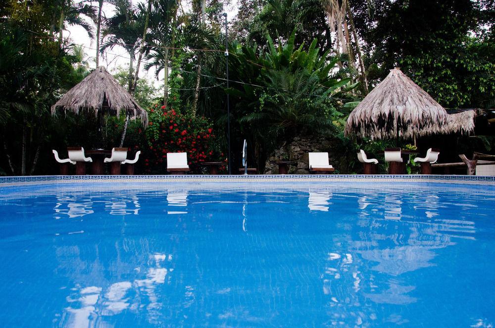 Atlantida Lodge Cahuita Eksteriør bilde